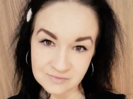 brunetteNATALIE